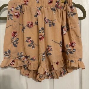 Charlotte Russ Floral Ruffle Shorts Medium